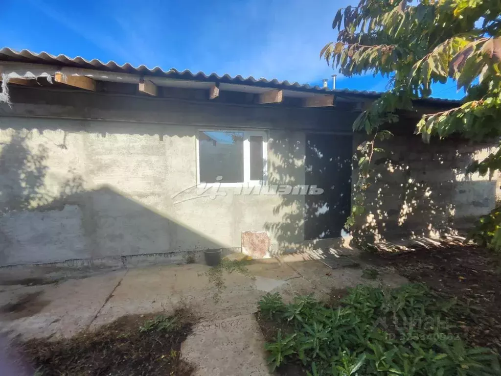 Дом в Крым, Симферопольский район, с. Мирное ул. Степная (80 м) - Фото 1