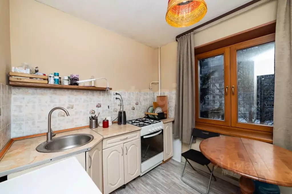 2-к кв. Курганская область, Курган Заозерный жилрайон, 1-й мкр, 20 ... - Фото 1