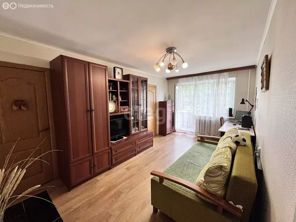 3-комнатная квартира: Калининград, улица Черняховского, 22 (53.8 м) - Фото 0