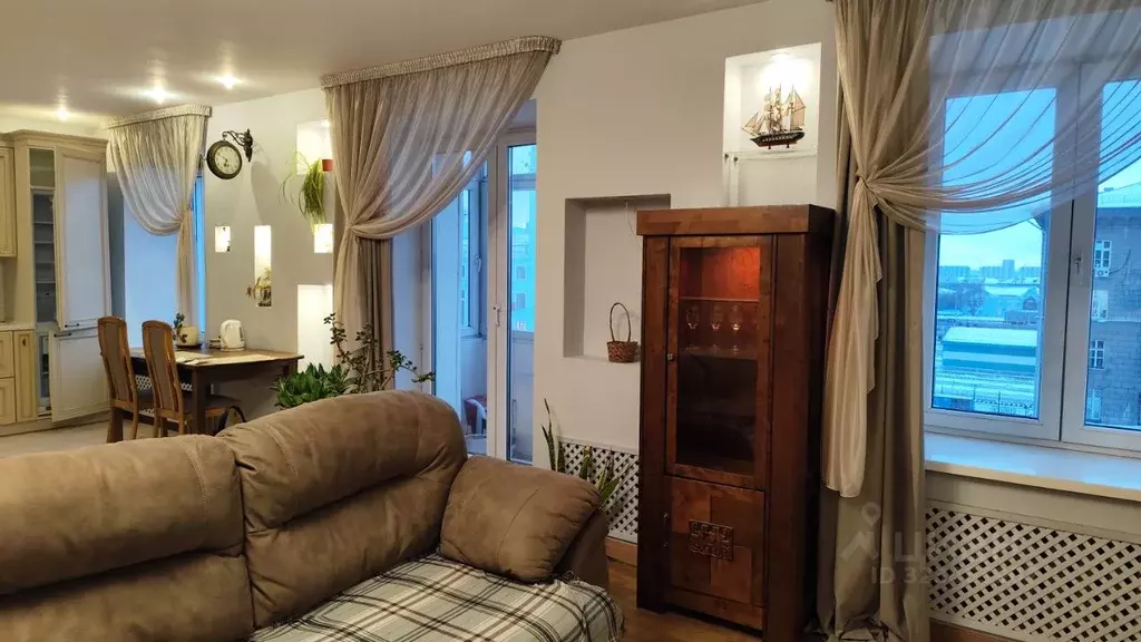 1-к кв. Новосибирская область, Новосибирск ул. Челюскинцев, 3 (52.8 м) - Фото 2