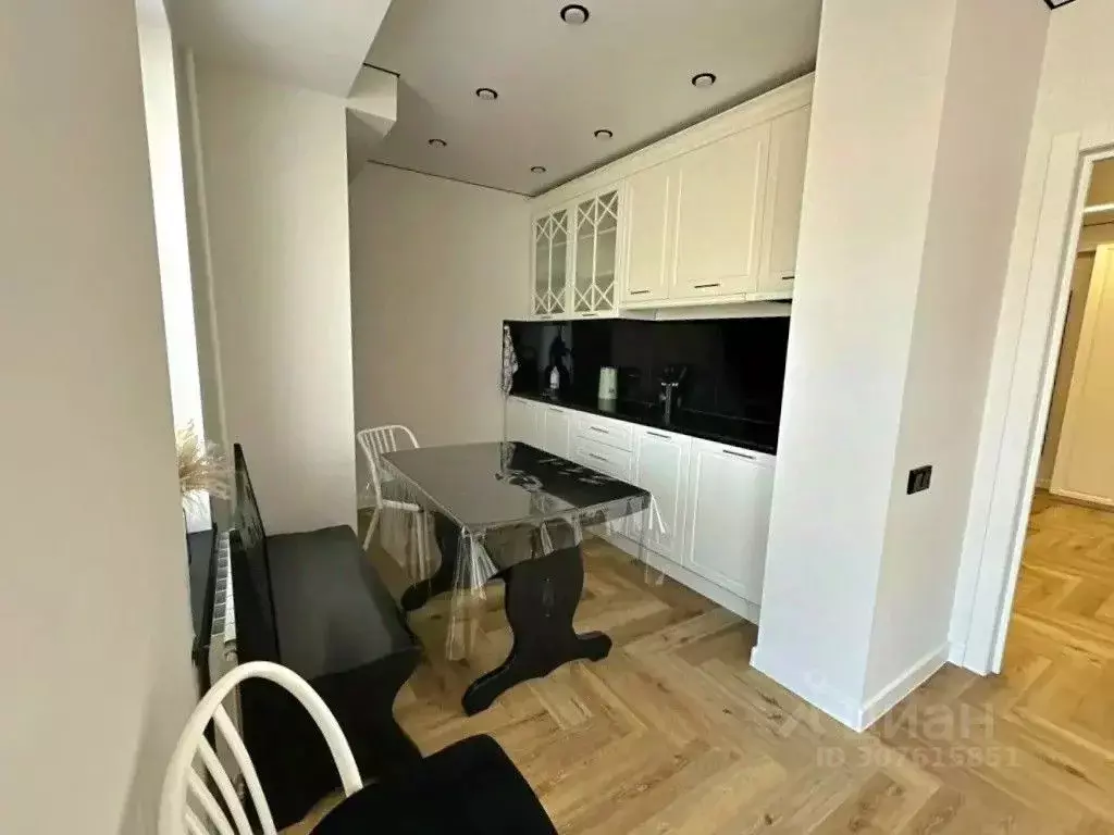 1-к кв. Ставропольский край, Кисловодск Окопная ул., 1а (50.0 м) - Фото 1