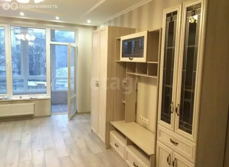 2-комнатная квартира: Симферополь, улица Тургенева, 13А (72.3 м) - Фото 0
