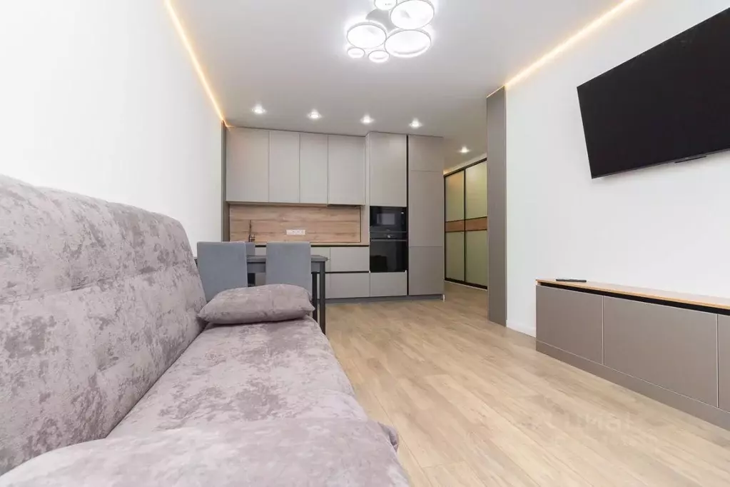 2-к кв. Омская область, Омск ул. Б.Г. Шаронова, 9 (45.7 м) - Фото 1