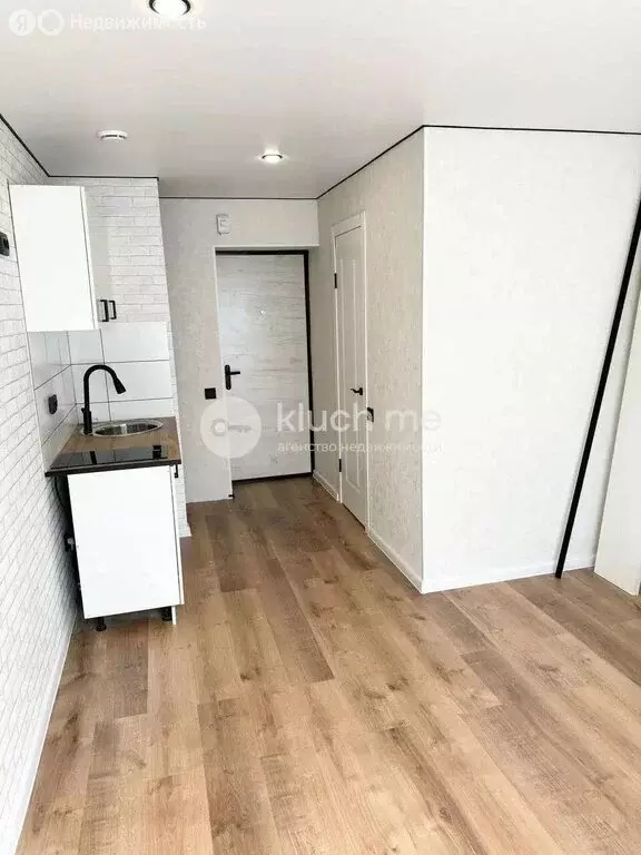 1-комнатная квартира: Казань, улица Дементьева, 31 (17 м) - Фото 2