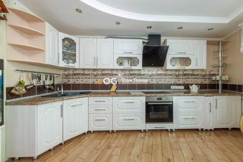 2-к кв. Брянская область, Брянск Московский мкр, 42/2 (69.4 м) - Фото 0