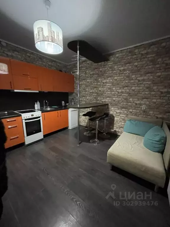 2-к кв. Волгоградская область, Волгоград ул. Маршала Воронова, 14 ... - Фото 1