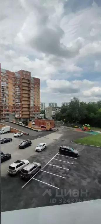 3-к кв. Новосибирская область, Новосибирск ул. Есенина, 67 (70.5 м) - Фото 1