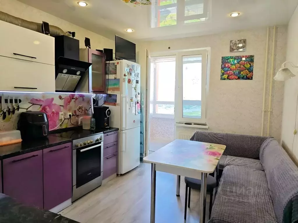 3-к кв. Санкт-Петербург ул. Корнея Чуковского, 3к1 (74.5 м) - Фото 2
