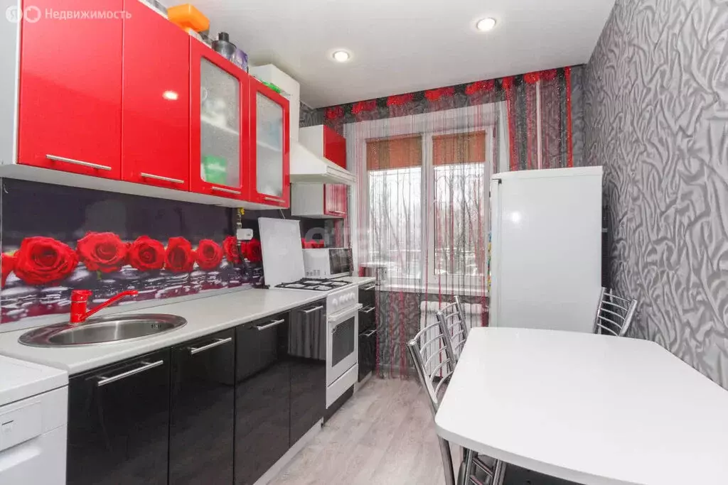 2-комнатная квартира: Омск, проспект Мира, 90 (48.5 м) - Фото 1
