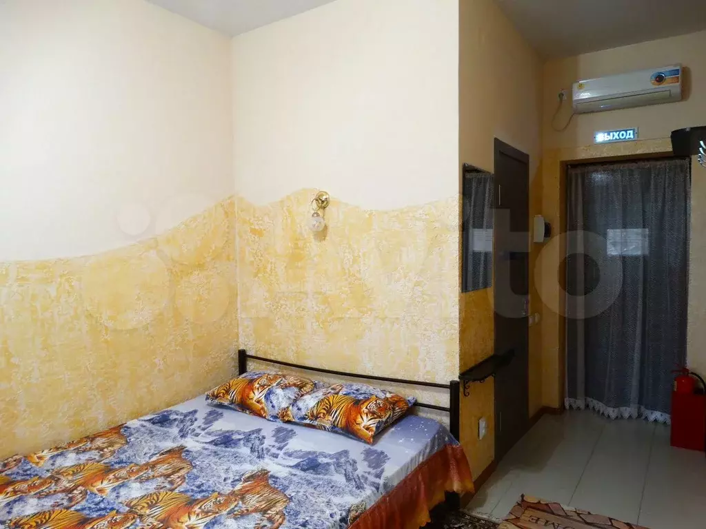 Комната 18 м, 1/2 эт. - Фото 1