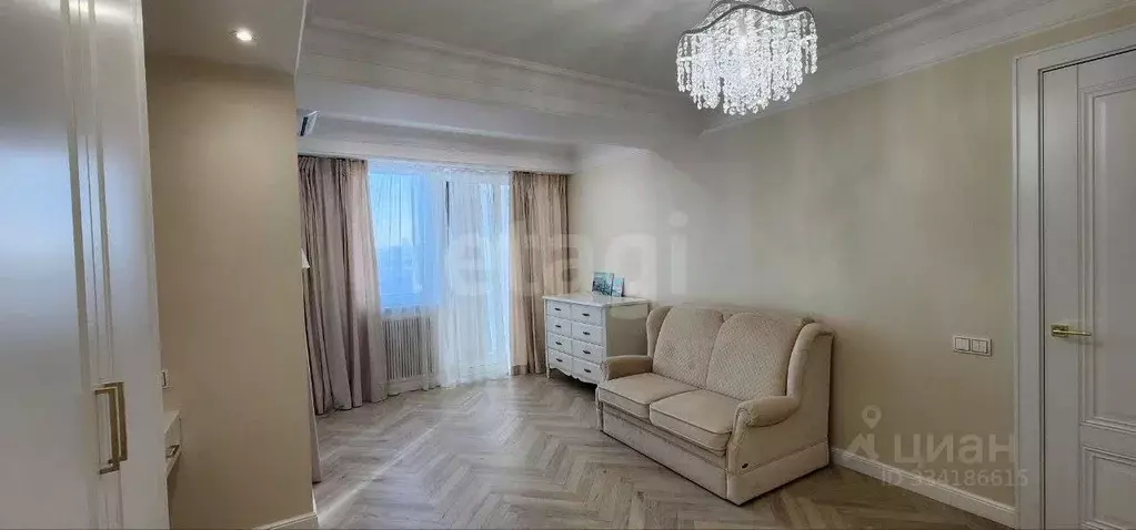3-к кв. Крым, Симферополь просп. Победы (93.6 м) - Фото 1