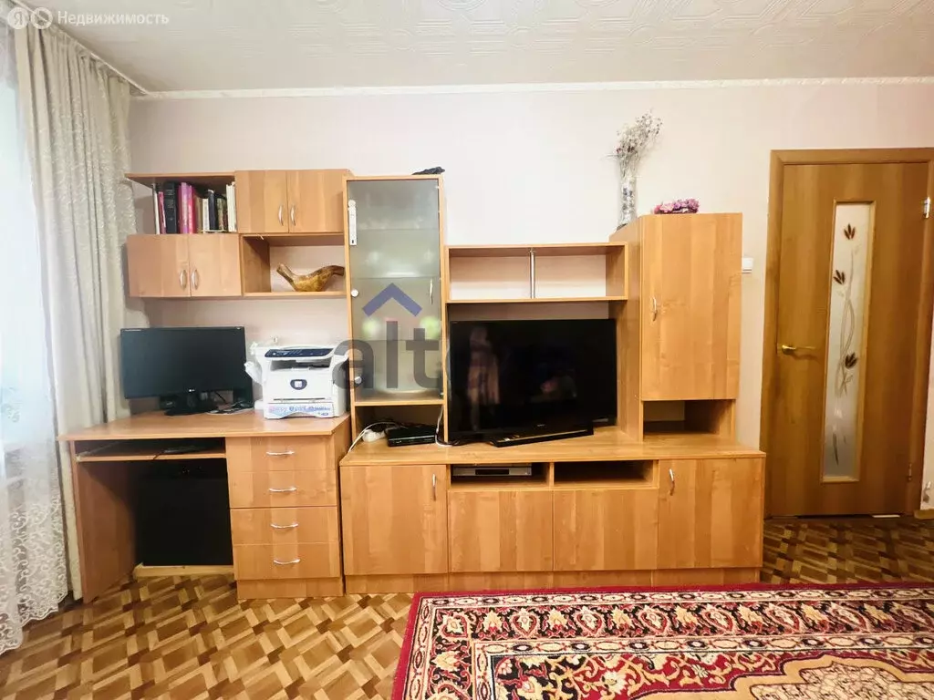 1-комнатная квартира: Новочебоксарск, улица 10-й Пятилетки, 13 (36 м) - Фото 0