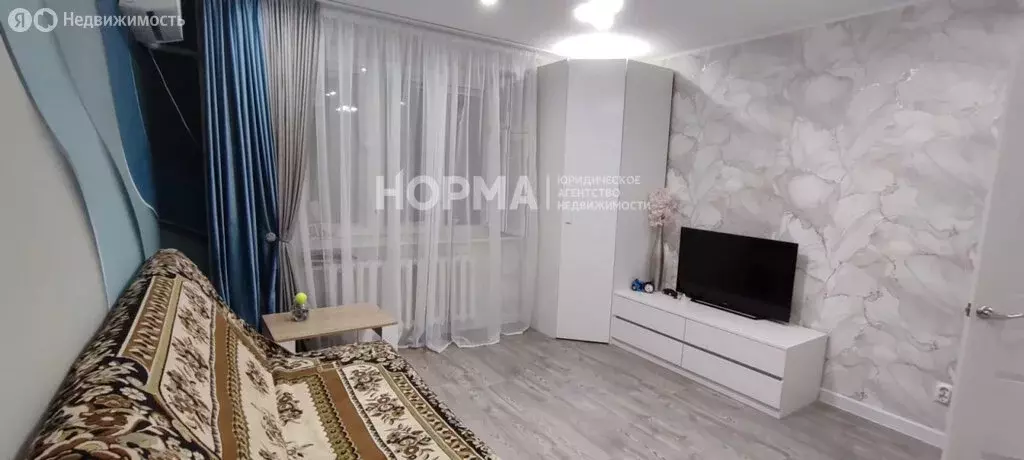 2-комнатная квартира: Октябрьский, 34-й микрорайон, 15/1 (42.8 м) - Фото 1