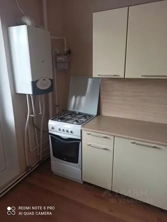 3-к кв. Белгородская область, Белгород ул. Есенина, 46а (71.3 м) - Фото 2