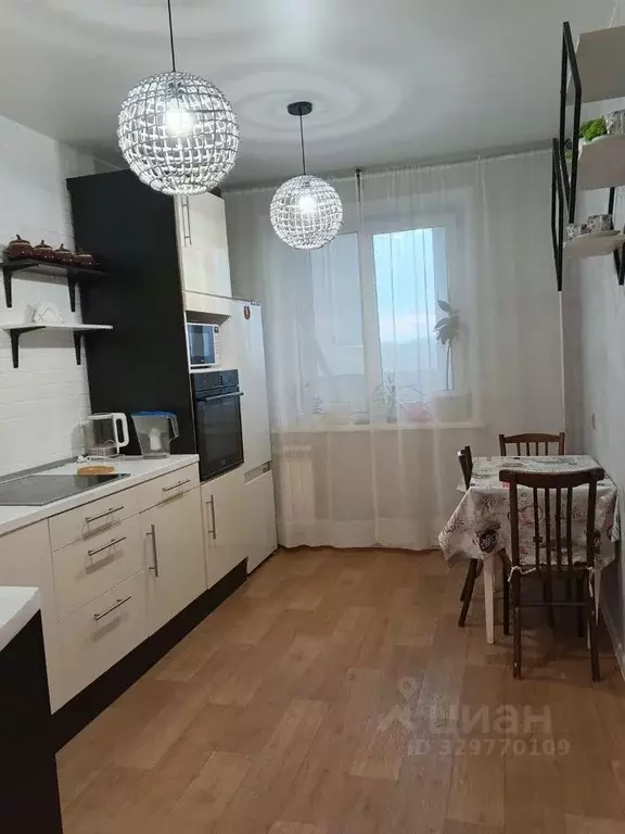 2-к кв. Кемеровская область, Кемерово ул. Свободы, 33 (63.2 м) - Фото 1