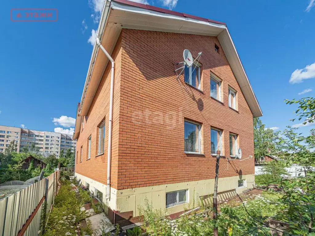 Дом в Карелия, Петрозаводск ул. Чапаева (400 м) - Фото 0
