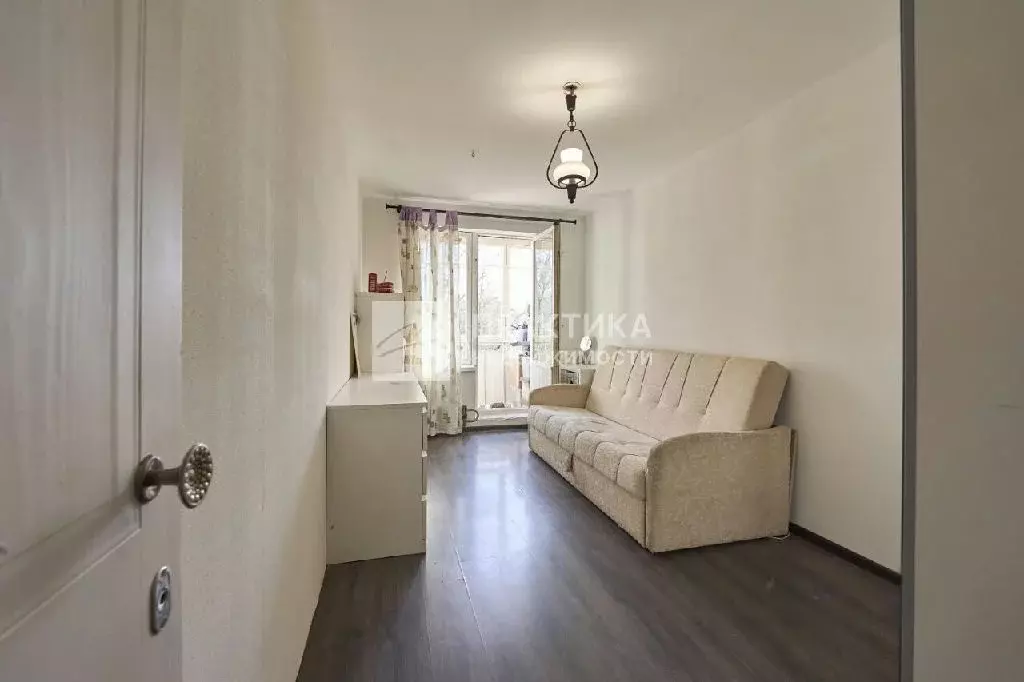 Продается 3-комнатная квартира - Фото 1