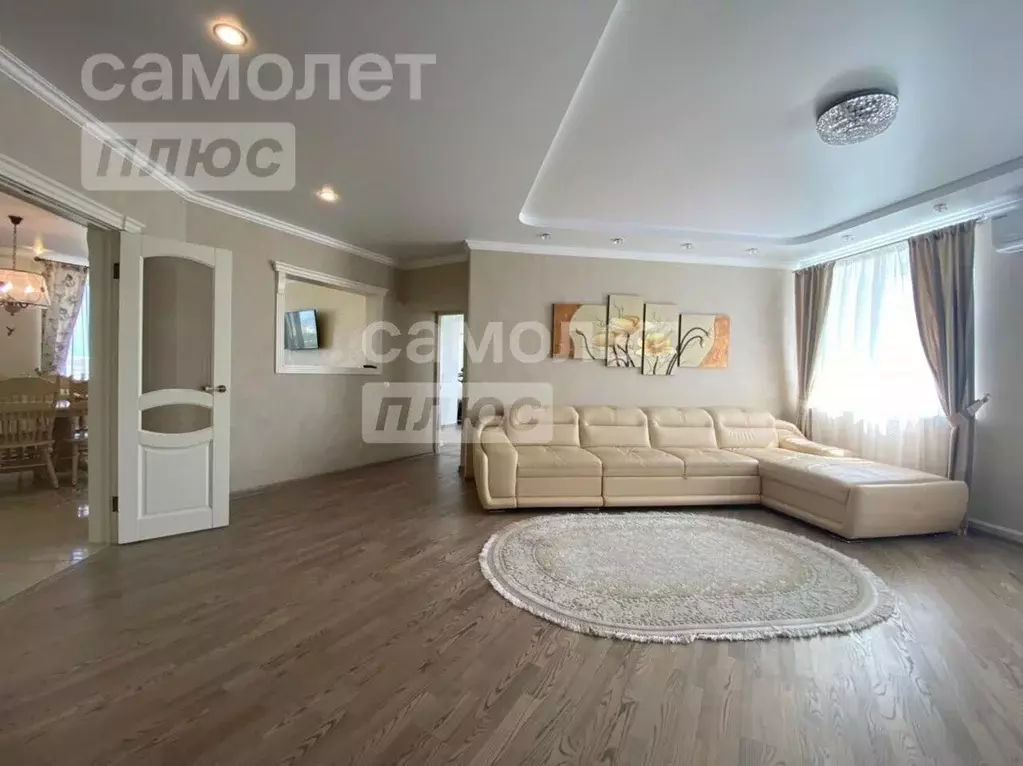 6-к кв. Башкортостан, Уфа Комсомольская ул., 148 (244.0 м) - Фото 1