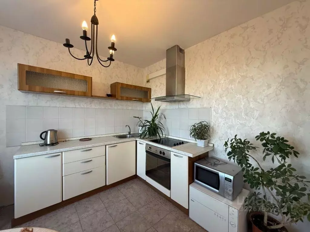 3-к кв. Челябинская область, Челябинск ул. Коммуны, 139 (65.0 м) - Фото 1