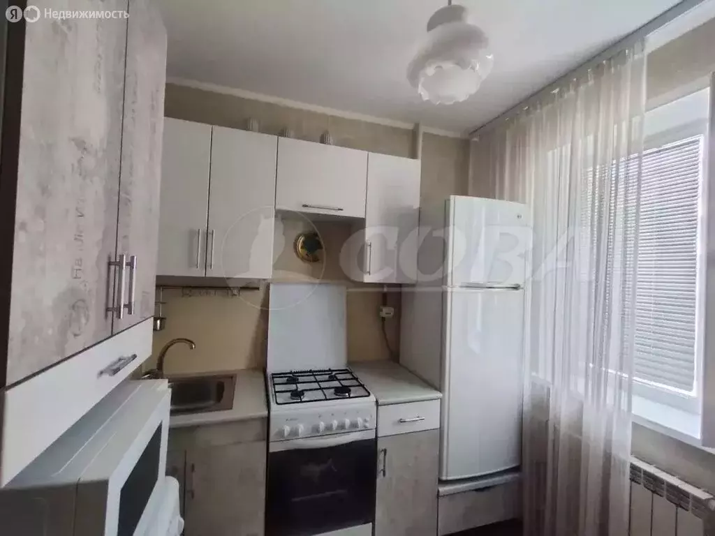 3-комнатная квартира: Курган, улица Карла Маркса, 131 (58.4 м) - Фото 1