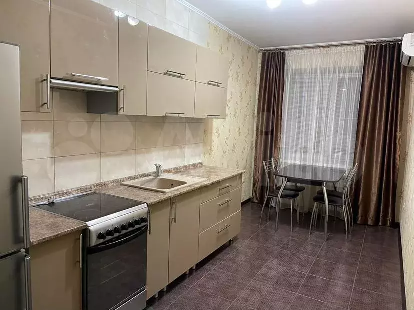 1-к. квартира, 40м, 4/10эт. - Фото 0