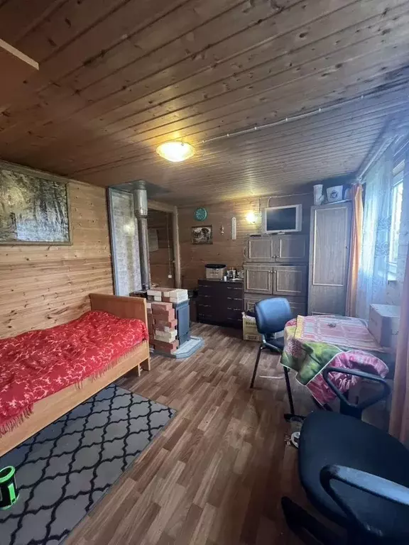 Дом в Ленинградская область, Волховский район, Колчановское с/пос, д. ... - Фото 1