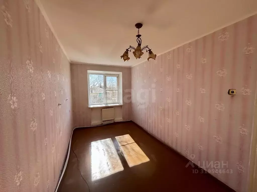 3-к кв. Псковская область, Остров Пригородная ул., 8 (61.5 м) - Фото 1