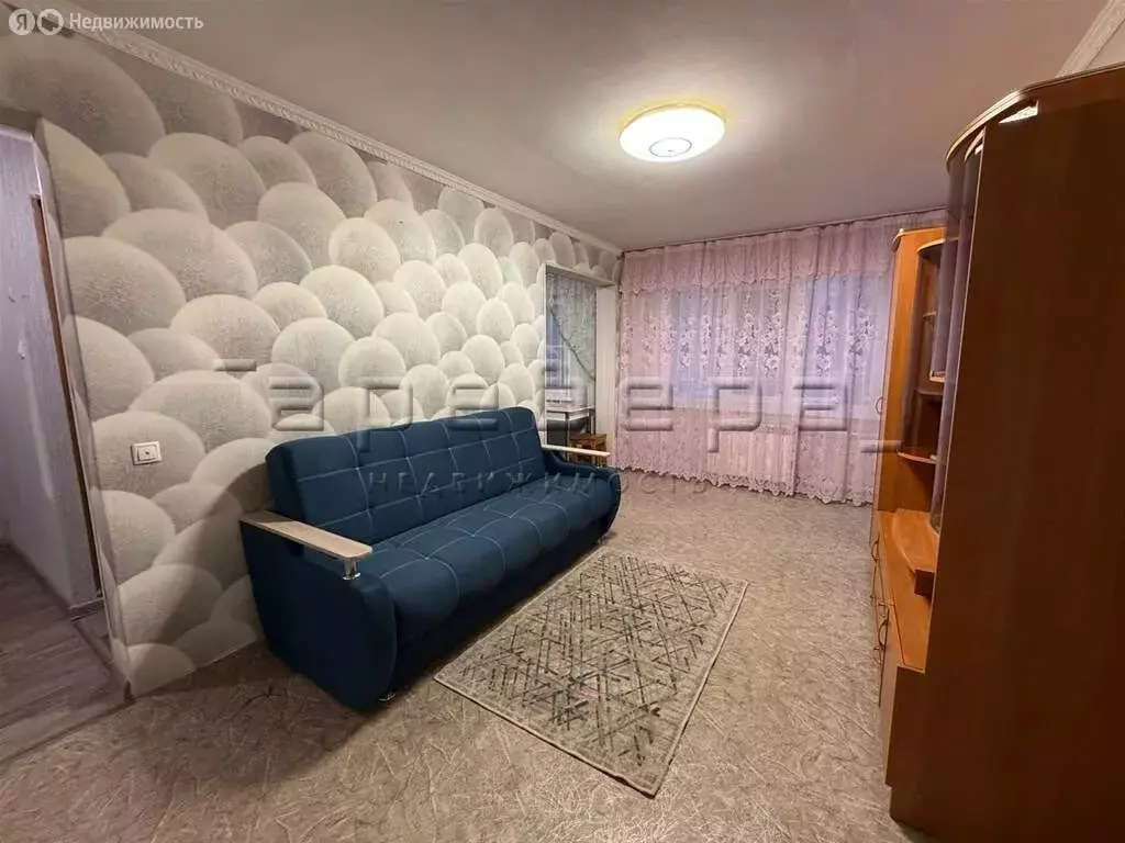 3-комнатная квартира: Красноярск, улица Анатолия Гладкова, 11 (50 м) - Фото 2