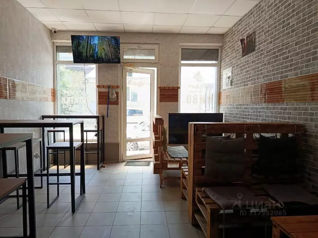 Торговая площадь в Крым, Симферополь ул. Футболистов, 111 (85 м) - Фото 2