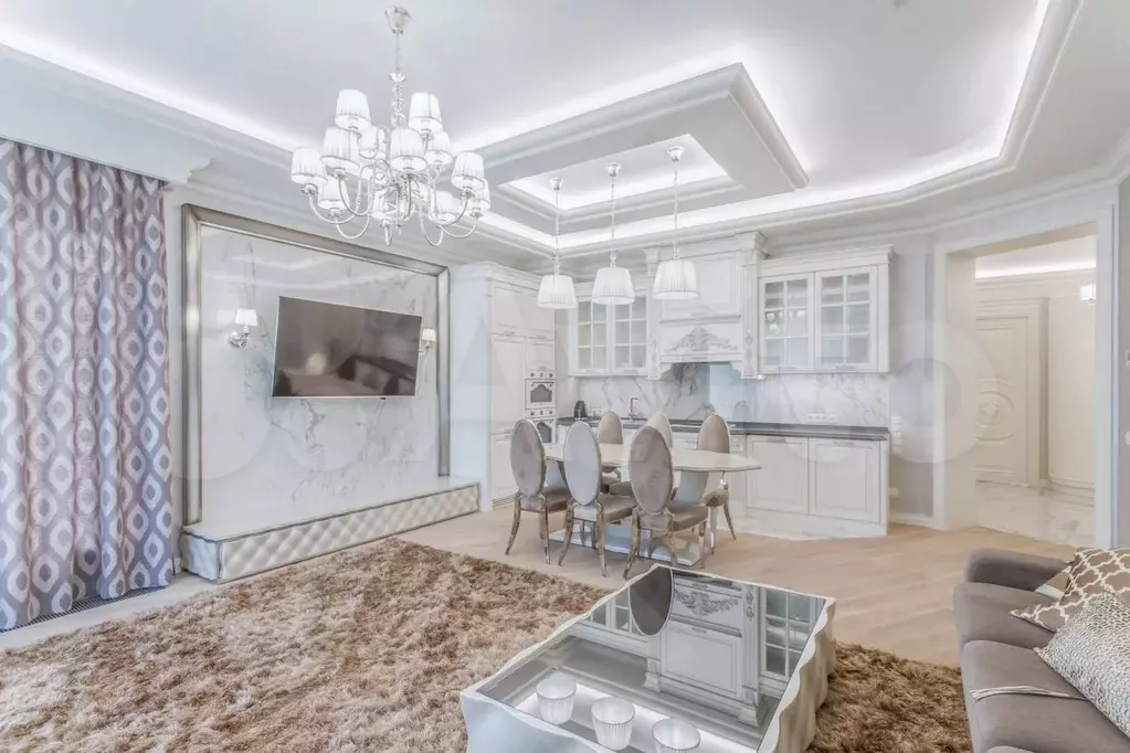 3-к. квартира, 110 м, 3/18 эт. - Фото 1