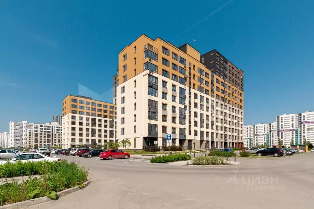 3-к кв. Тюменская область, Тюмень ул. Льва Толстого, 17 (60.5 м) - Фото 1