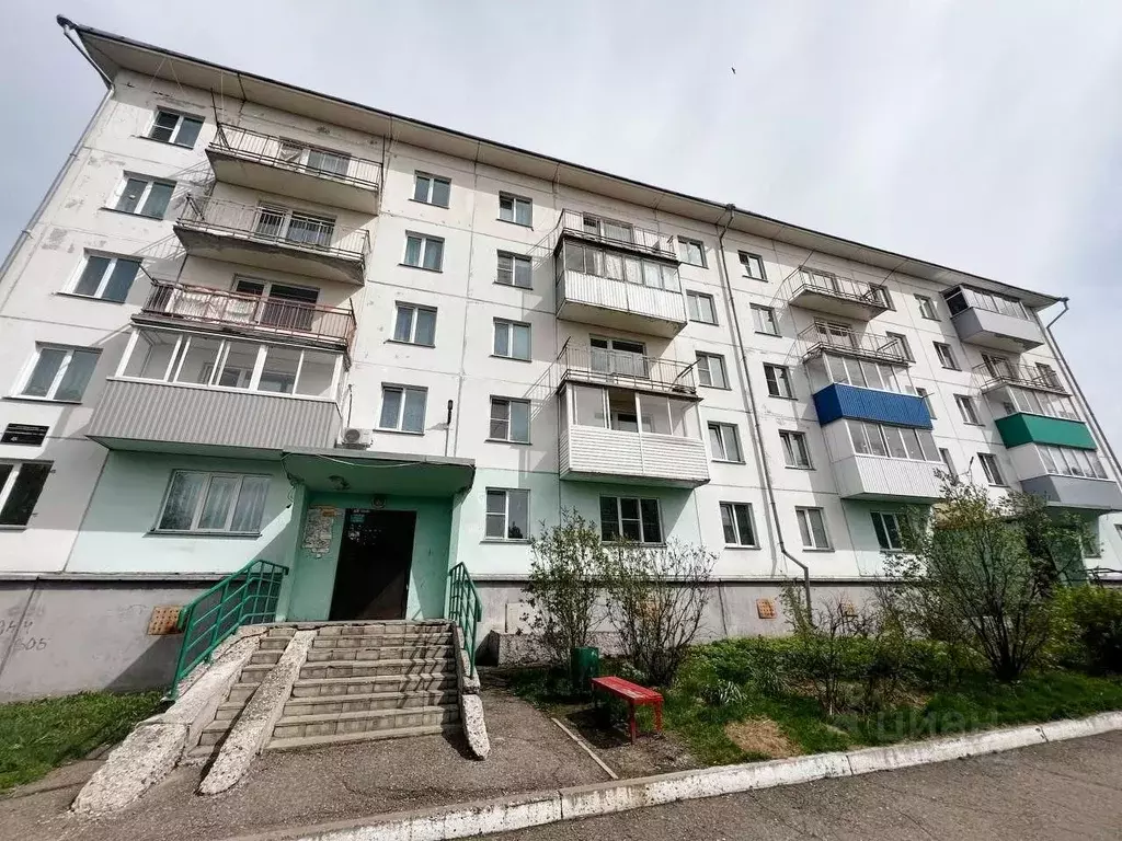 3-к кв. Кемеровская область, Калтан ул. Дзержинского, 61/1 (68.0 м) - Фото 0