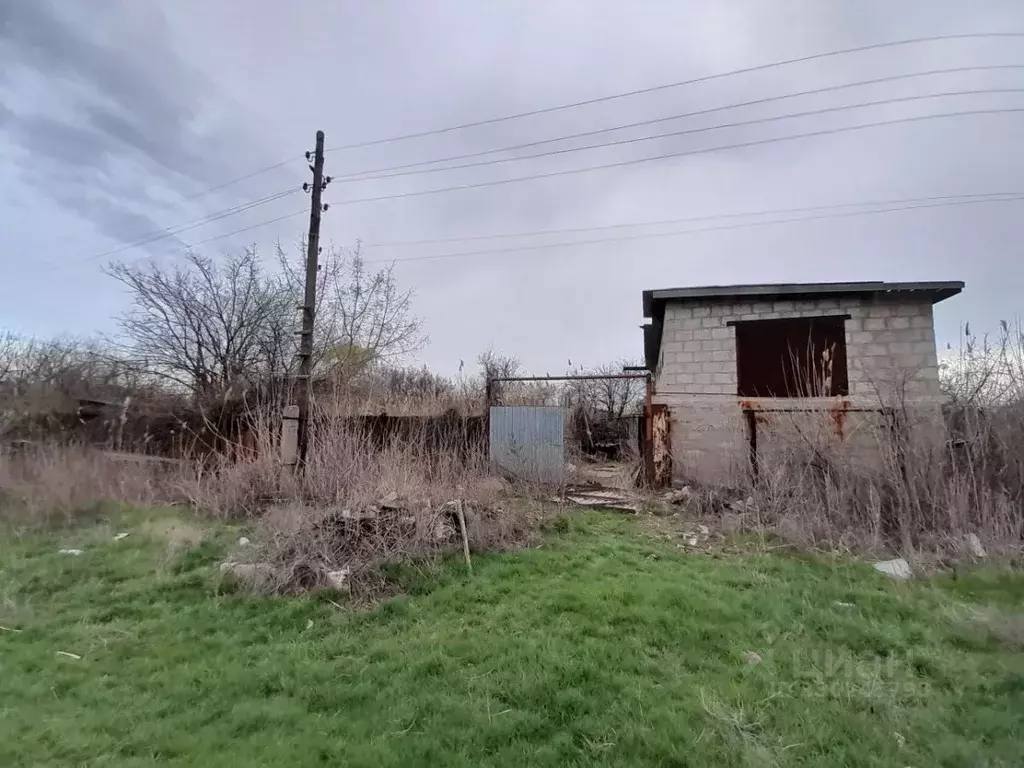 Дом в Волгоградская область, Среднеахтубинский район, Красное с/пос, ... - Фото 1