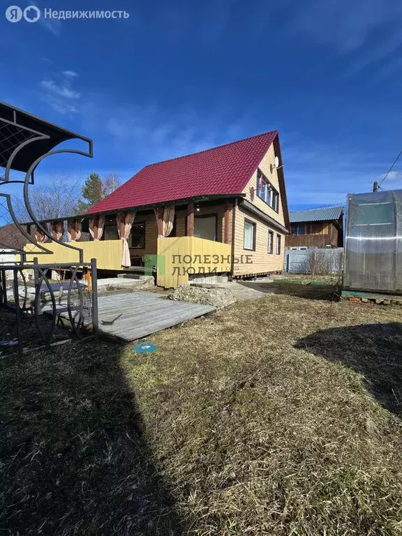 Дом в Берёзовский район, Вознесенский сельсовет, деревня Малая ... - Фото 0