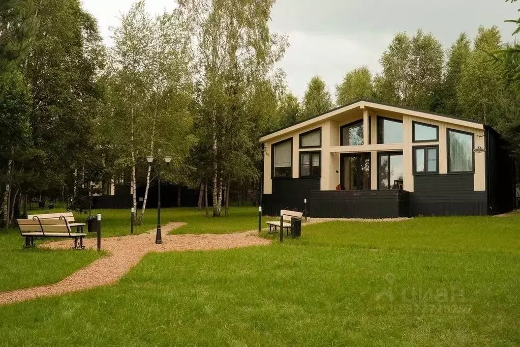 Дом в Калужская область, Перемышльский муниципальный округ, Большие ... - Фото 1