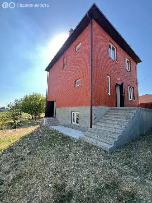 Дом в село Крым, улица Шаумяна, 71В (169.4 м) - Фото 1