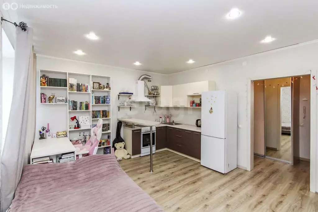 Квартира-студия: Тюмень, улица Беляева, 33к2 (27.5 м) - Фото 1