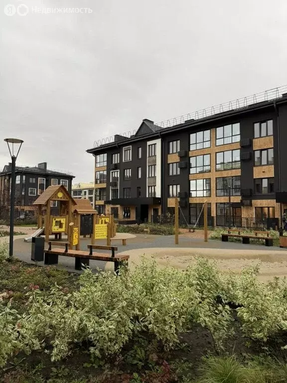 2-комнатная квартира: Тюмень, улица Игоря Комиссарова, 19 (50.1 м) - Фото 1