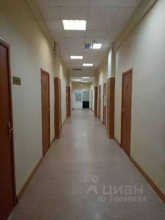 Офис в Челябинская область, Челябинск ул. Сони Кривой, 83 (644.2 м) - Фото 1