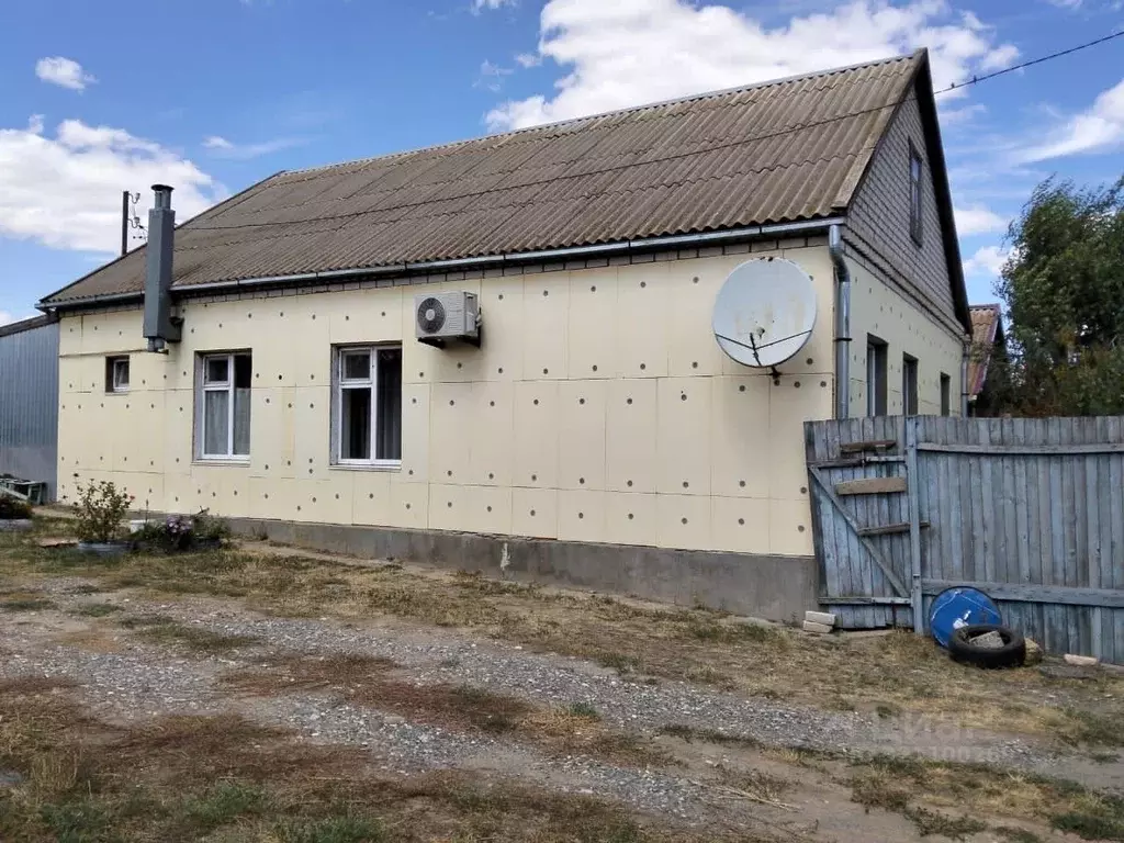 Дом в Калмыкия, Элиста проезд 2-й Спортивный, 3 (95 м) - Фото 1