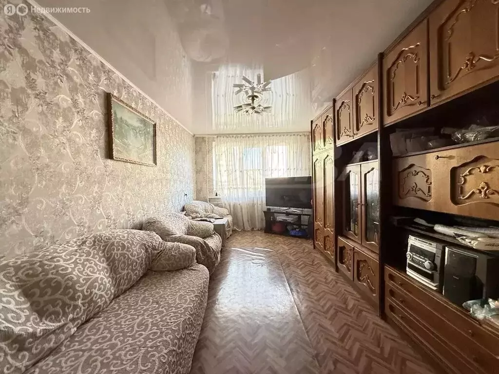 3-комнатная квартира: Тюмень, улица Александра Логунова, 4 (66 м) - Фото 2