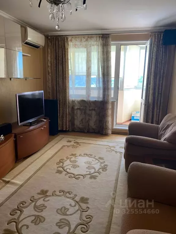 3-к кв. Московская область, Красногорск ул. Имени Зверева, 6 (80.0 м) - Фото 1