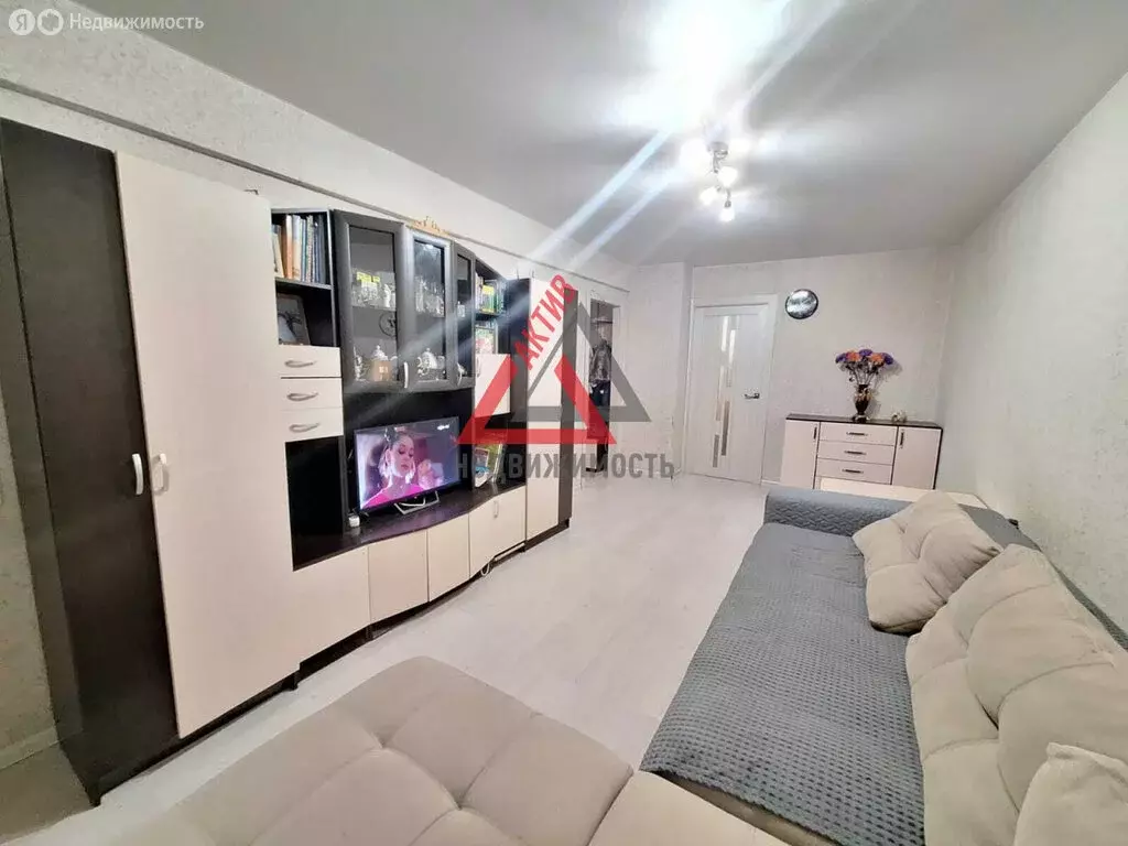 2-комнатная квартира: Каменск-Уральский, проспект Победы, 57 (44.9 м) - Фото 2