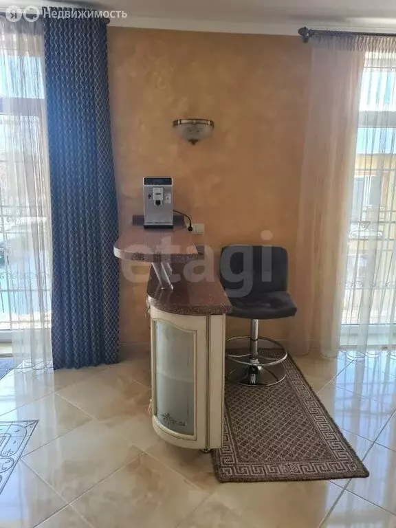 3-комнатная квартира: Калининград, улица Старшины Дадаева, 48 (113.4 ... - Фото 1