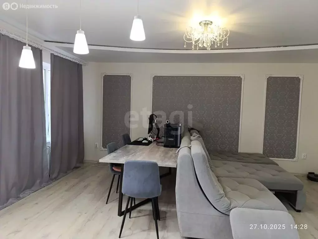 2-комнатная квартира: Астрахань, улица Куликова, 85к3 (68.5 м) - Фото 1