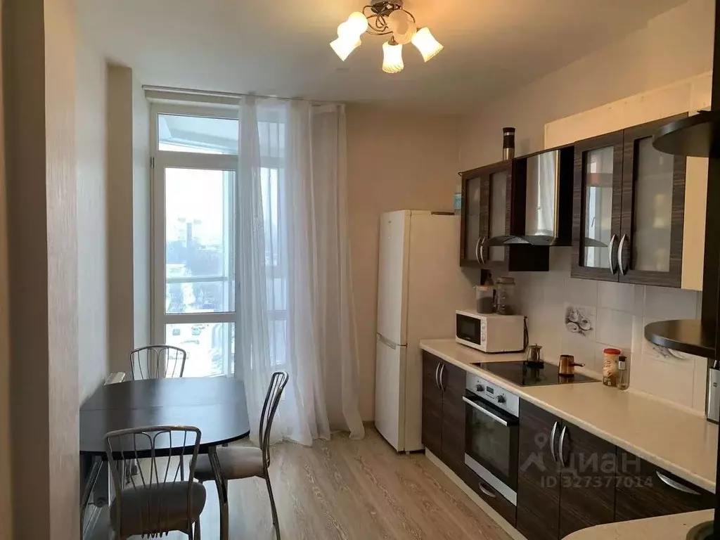 3-к кв. Белгородская область, Белгород ул. Костюкова, 12а (77.0 м) - Фото 2