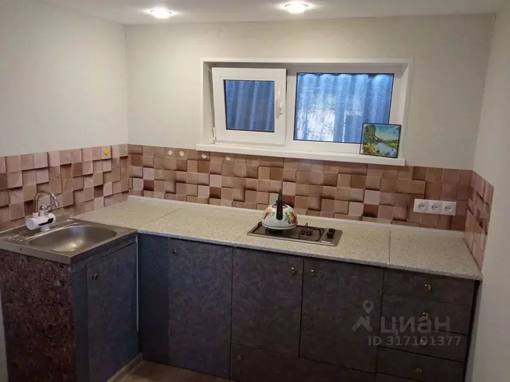 Дом в Краснодарский край, Ейск ул. Энгельса, 146 (18 м) - Фото 0