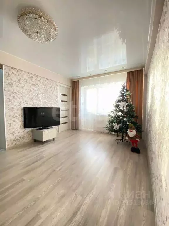 3-к кв. Амурская область, Свободный ул. 50 лет Октября, 12 (56.8 м) - Фото 1