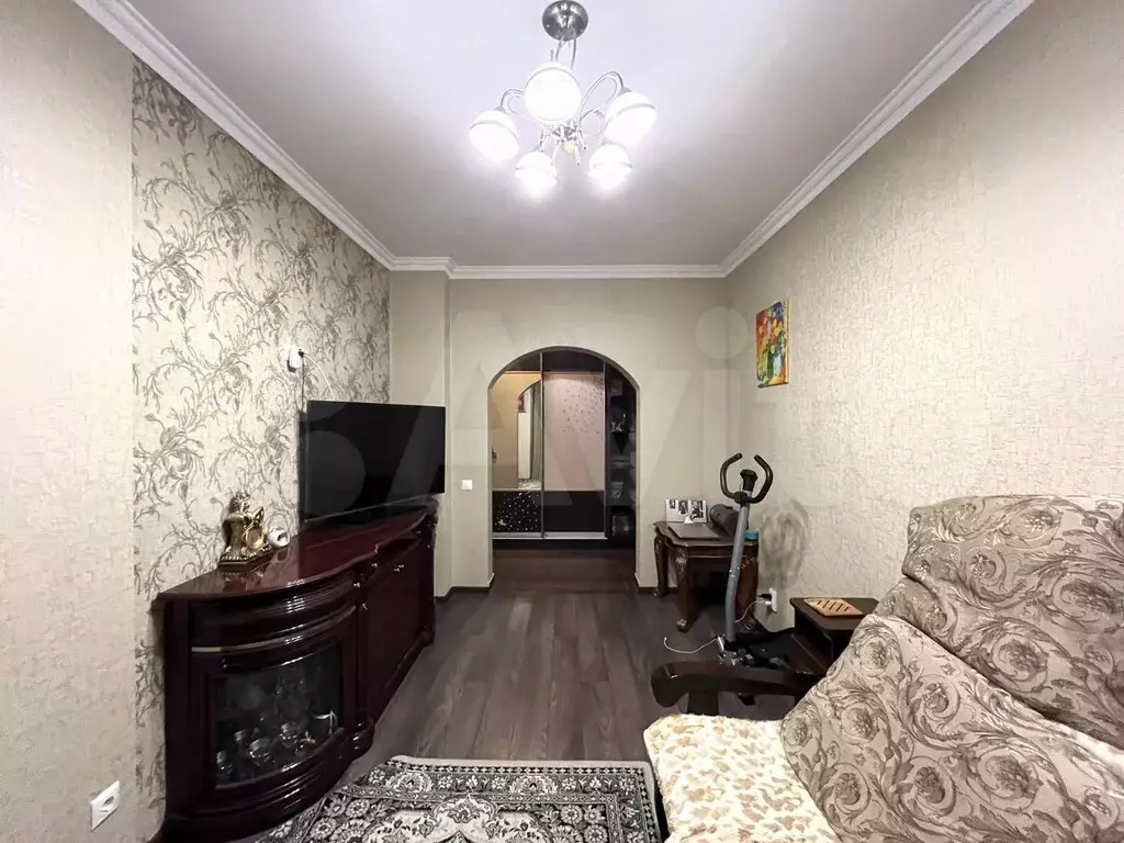 3-к. квартира, 74 м, 1/9 эт. - Фото 1