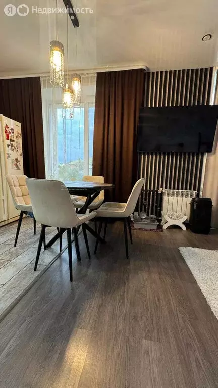 3-комнатная квартира: Абакан, улица Некрасова, 31Б (70 м) - Фото 1